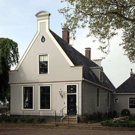 Inn On The Lake Broek in Waterland Bagian luar foto