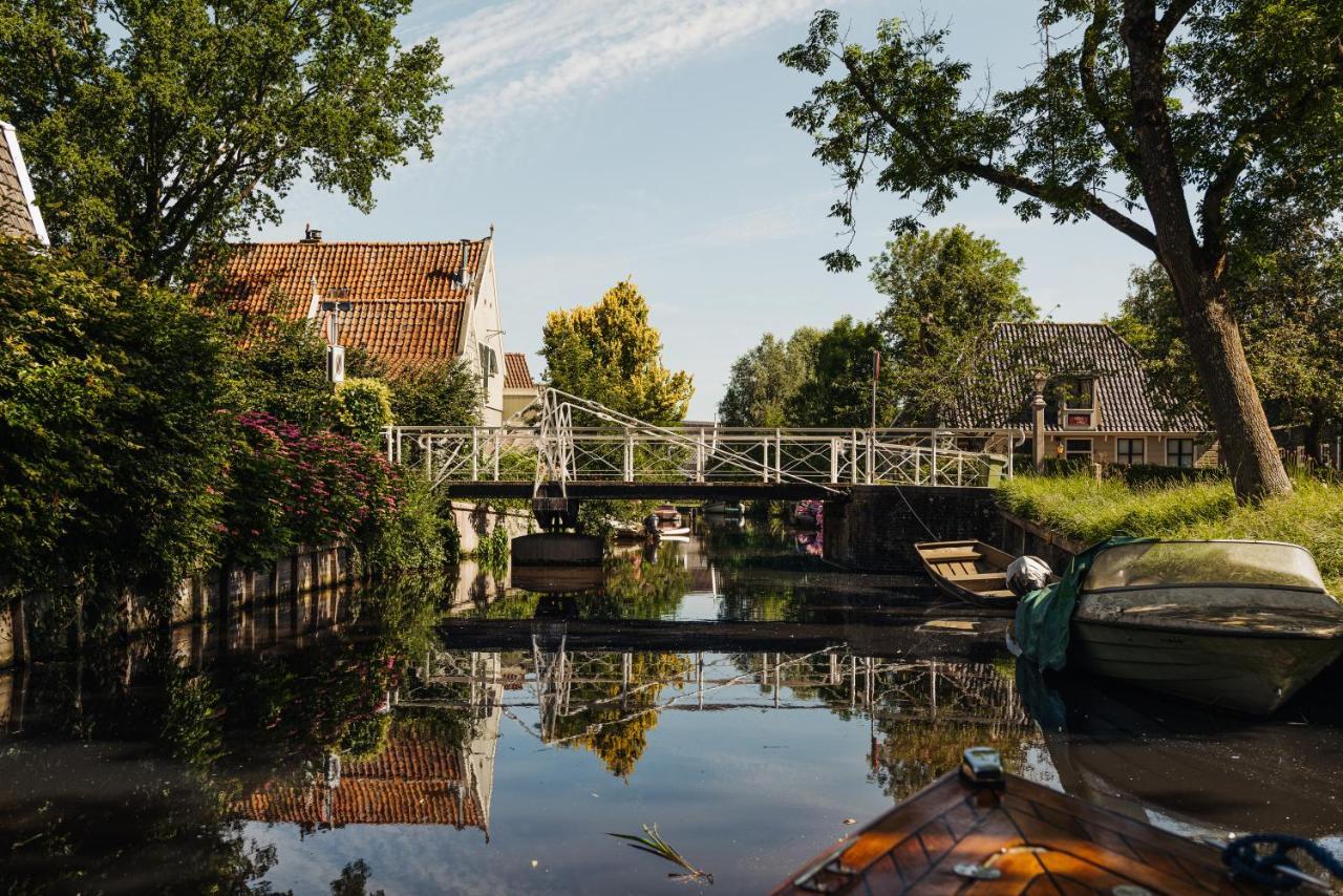 Inn On The Lake Broek in Waterland Bagian luar foto