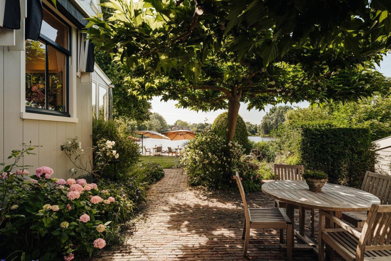 Inn On The Lake Broek in Waterland Bagian luar foto